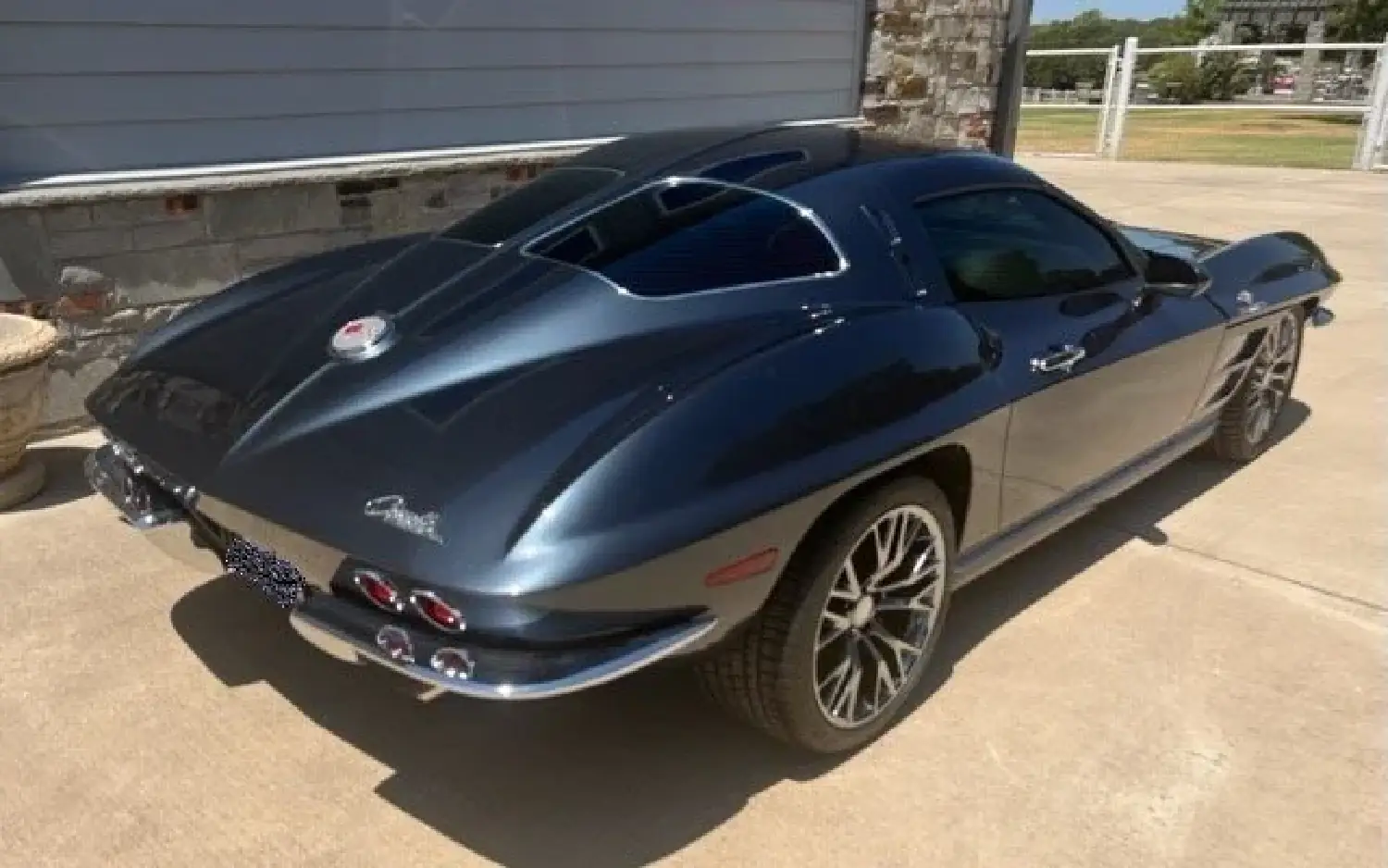 CR Coachworks 1963 Black Retrovette